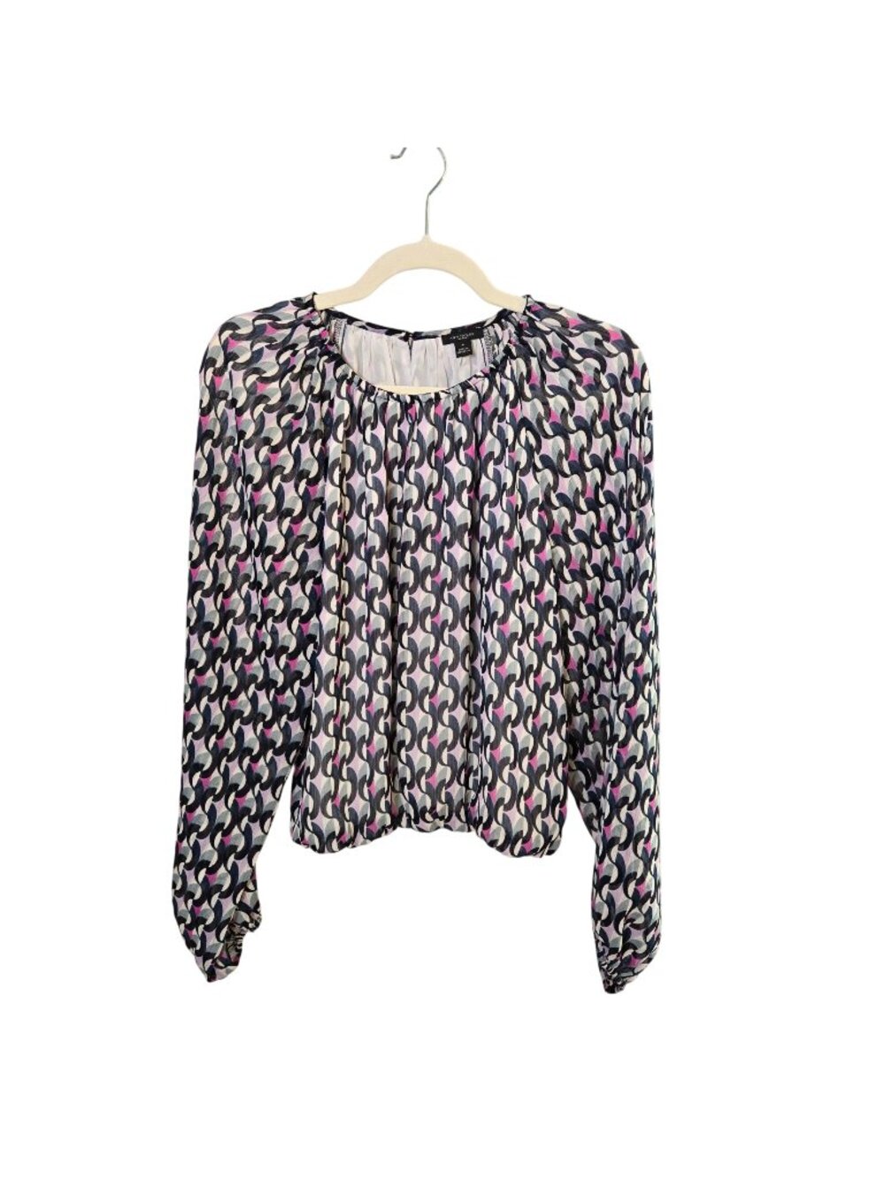 NWOT Ann Taylor Factory Graphic Print Crinkle Blouse Size Medium